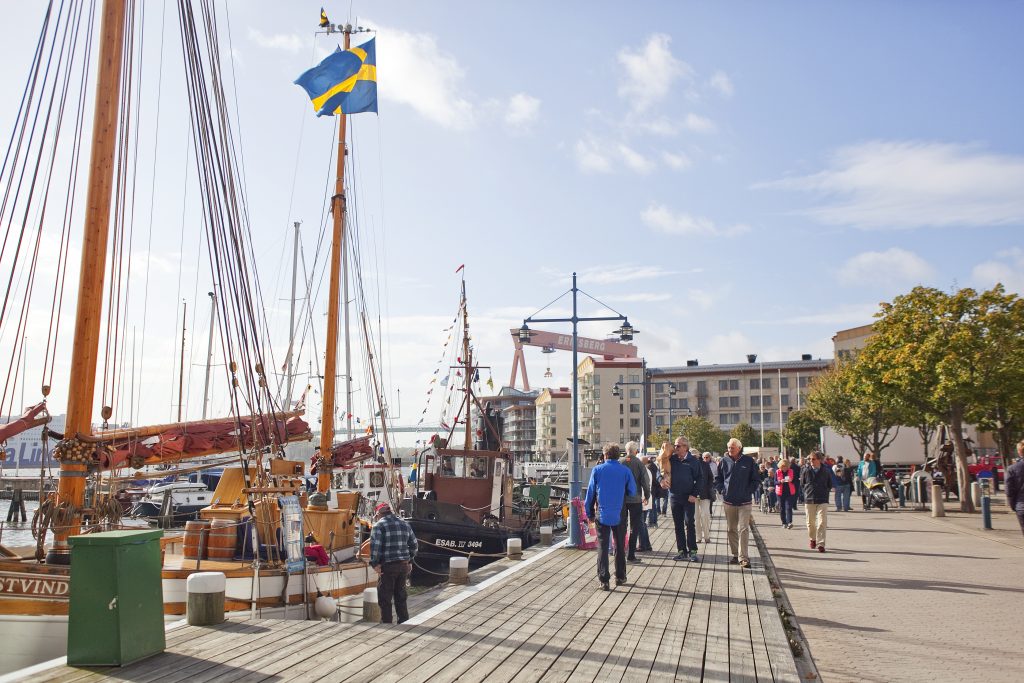 Integration through the docks at Eriksberg